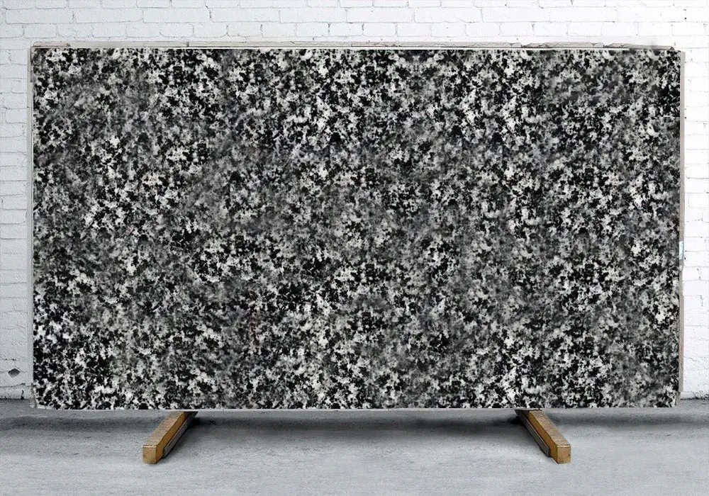 سنگ گرانیت چیست و چه ویژگی‌هایی دارد؟